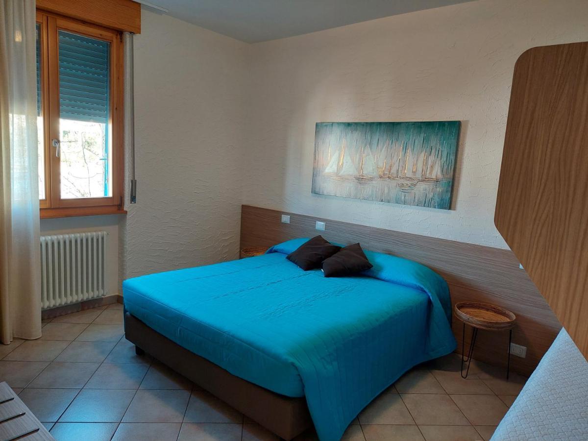 Blue Apartment - A Due Passi Dal Lago, Parcheggio Privato Lazise Exterior photo